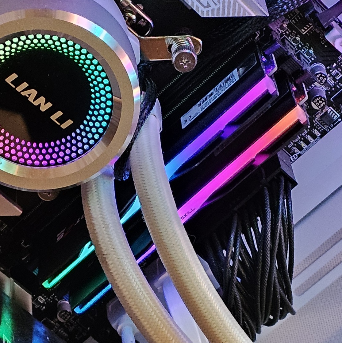 64GB DDR5 RGB (2x32GB) 6000MHz CL30 Trident Z 5 - Ready to Ship
