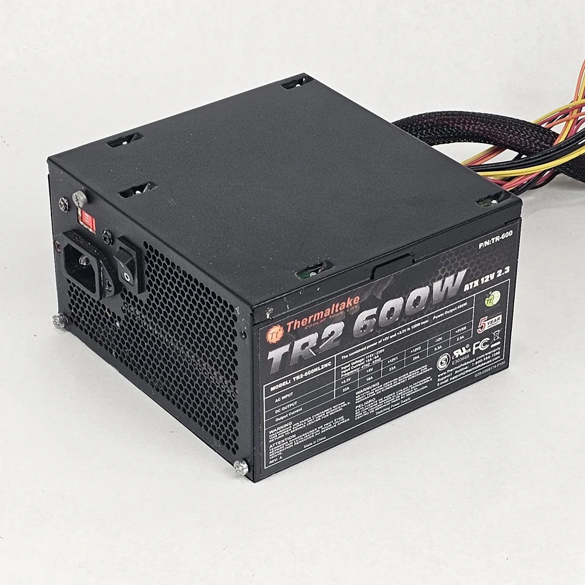 600 Watt PSU Thermaltake TR2 Power Supply