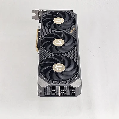 RTX 5070 Zotac Gaming Solid OC 12GB - photo 5