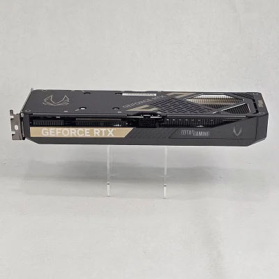 RTX 5070 Zotac Gaming Solid OC 12GB - photo 7