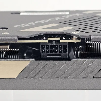 RTX 5070 Zotac Gaming Solid OC 12GB - photo 8