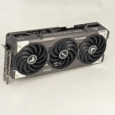 RTX 5070 Ti ASUS TUF Gaming 16GB - photo 1