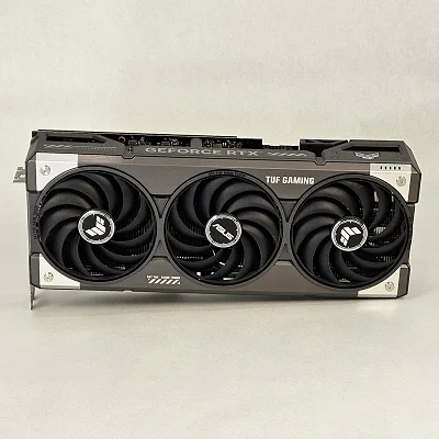 RTX 5070 Ti ASUS TUF Gaming 16GB - photo 2
