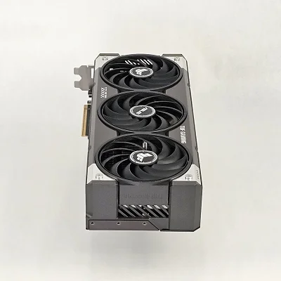 RTX 5070 Ti ASUS TUF Gaming 16GB - photo 5