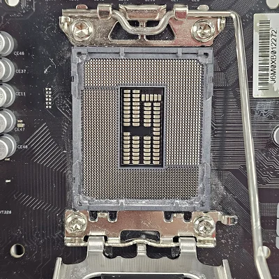 ASRock B760M-C/D4 LGA1700 DDR4 mATX Motherboard - photo 6