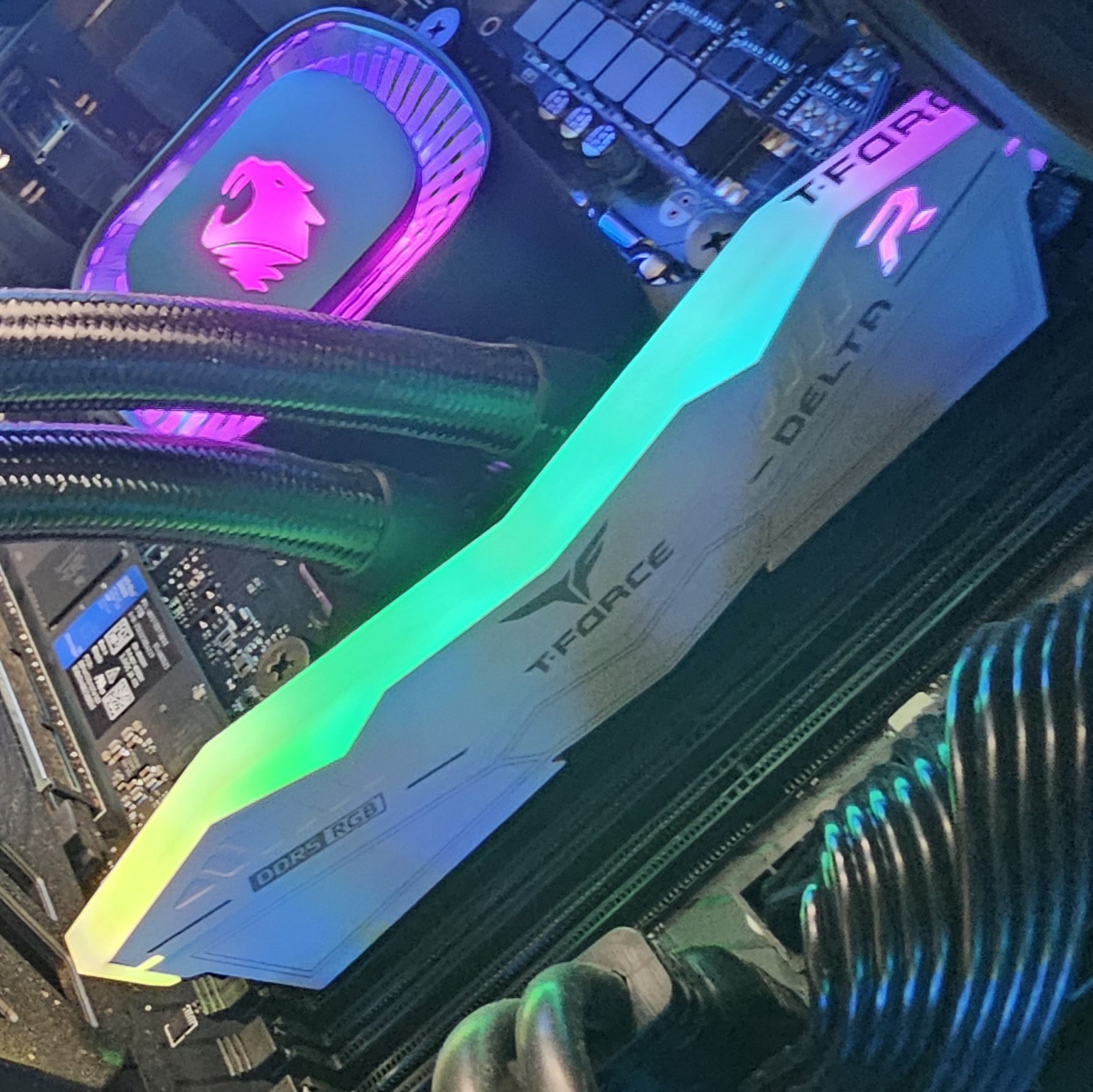 16GB DDR5 RGB White RAM (1x16GB) 5200MHz T-FORCE DELTA