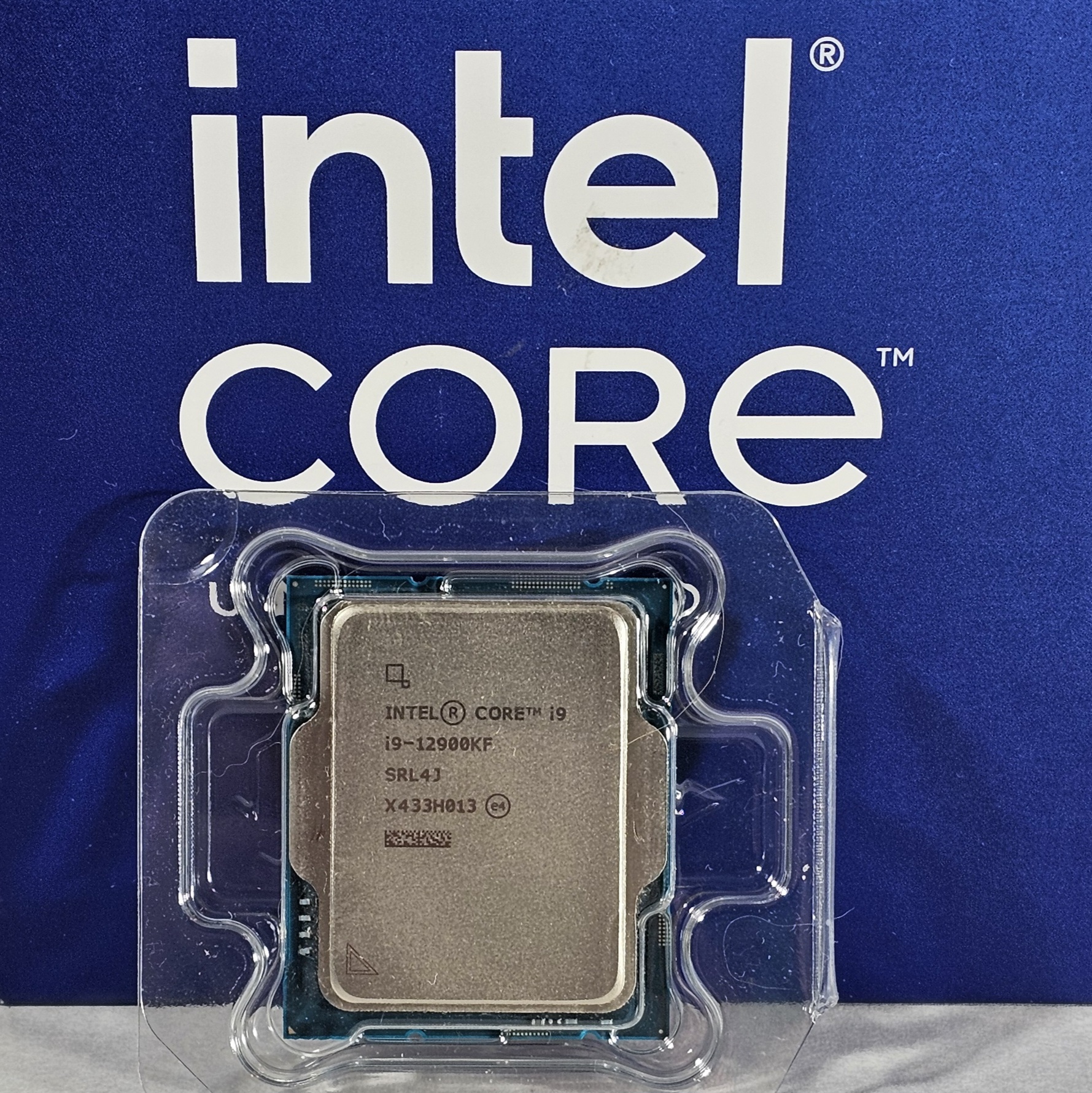 Intel Core i9-12900KF LGA1700 - Like New
