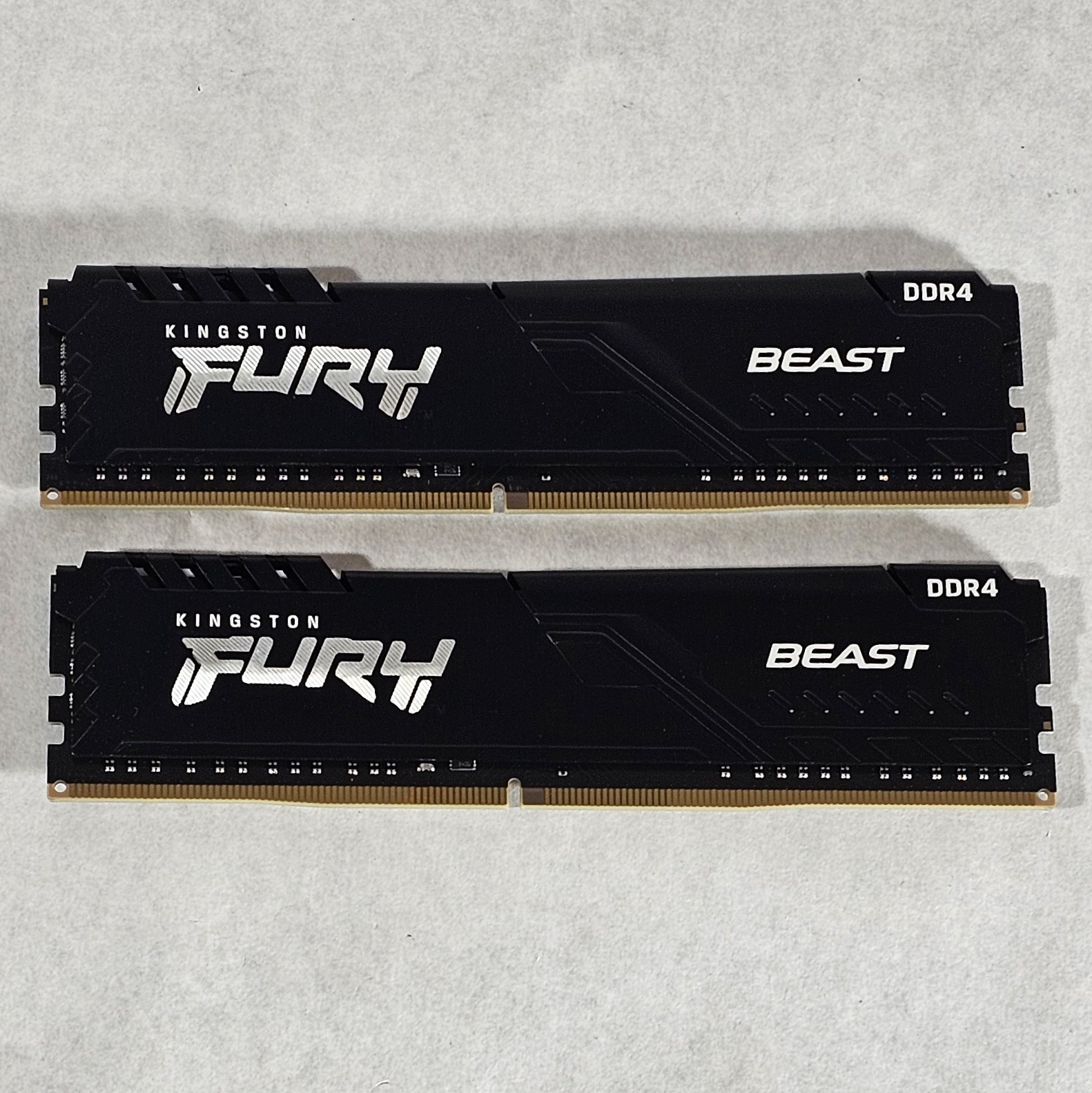 32GB DDR4 (2x16GB) Kingston FURY BEAST
