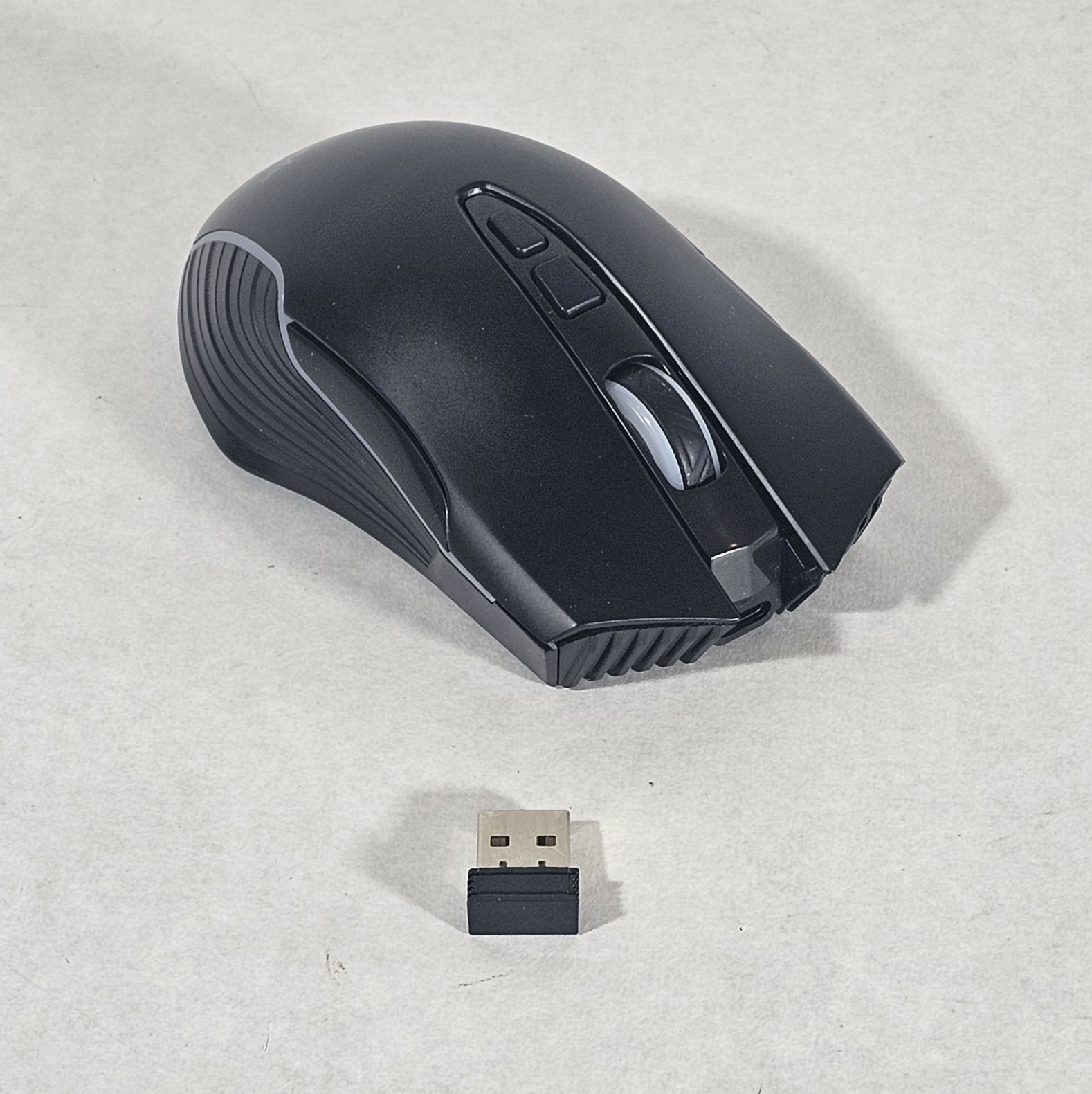 RedThunder RGB Wireless Mouse - Like New