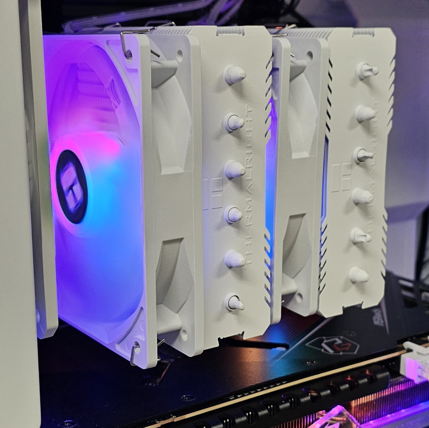 White Thermalright RGB CPU Air Cooler AMD AM5