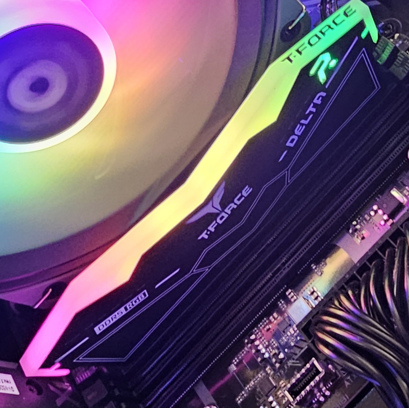 16GB DDR5 (1x16GB) CL38 6000MT/s T-FORCE DELTA R