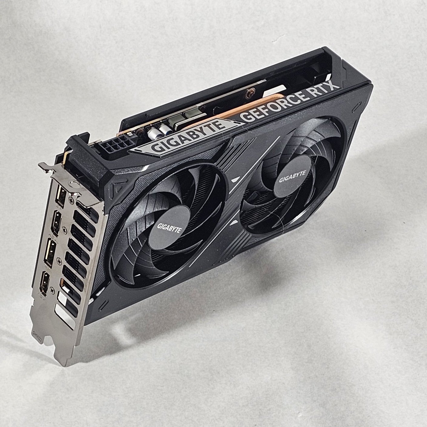 RTX 5050 Gigabyte 8GB