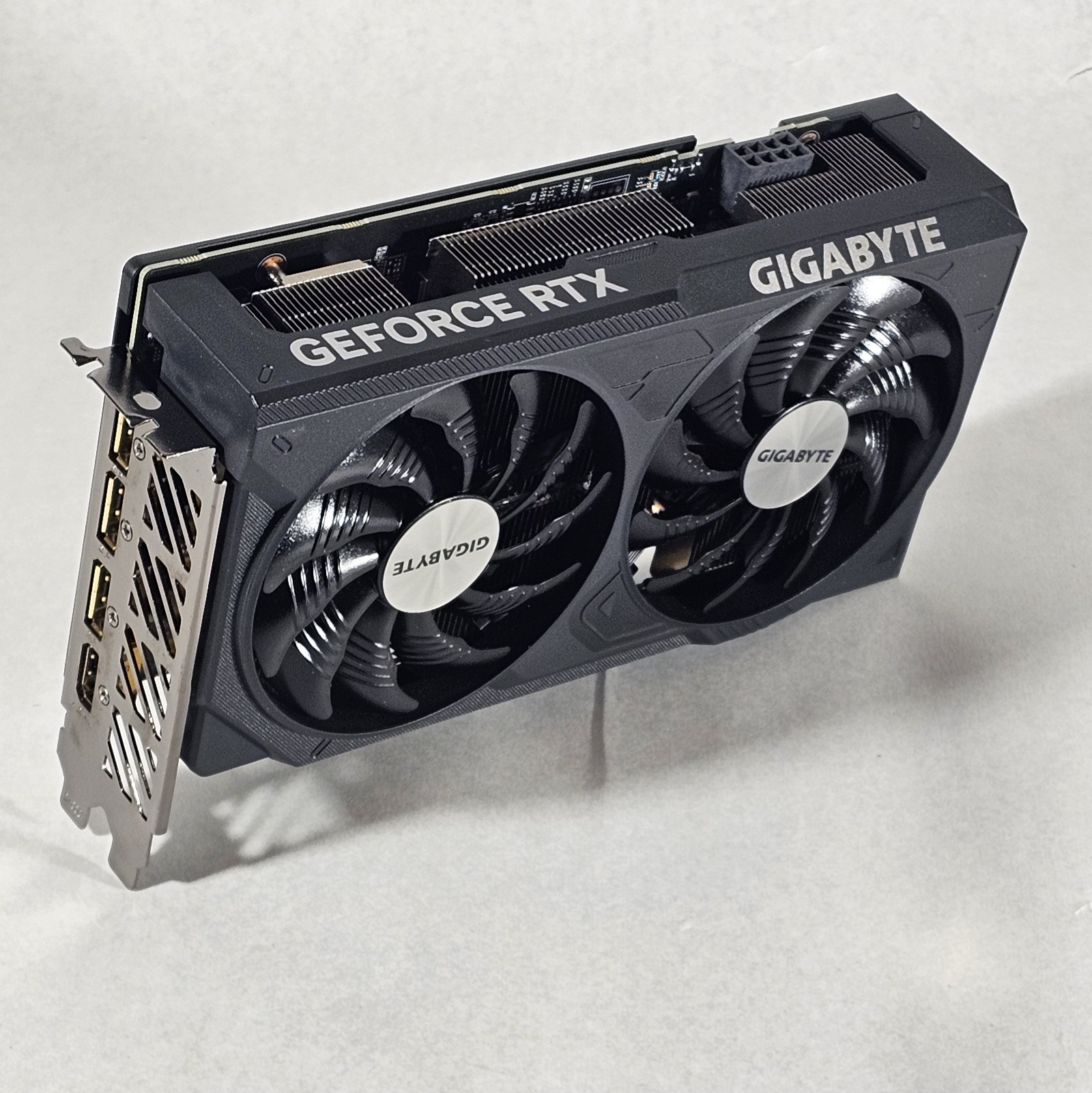 RTX 4060 Ti Gigabyte 8GB