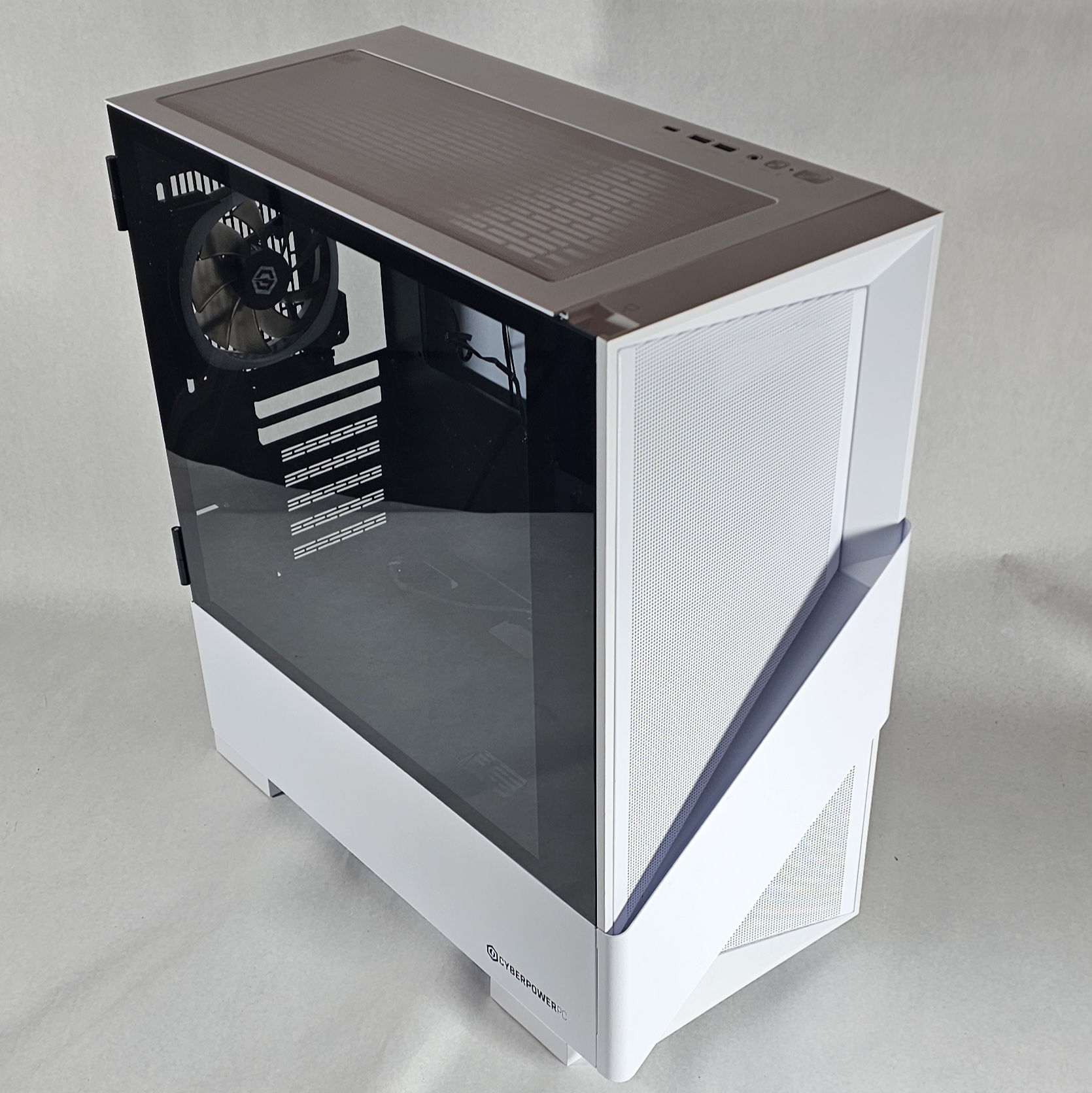 White CyberPower RGB PC Case w\ 4 RGB Fans