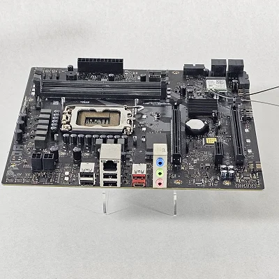 Acer Predator IH67M-WH V1.0 LGA1700 DDR5 mATX Motherboard w/ WiFi & I/O Shield - photo 2