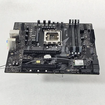 Acer Predator IH67M-WH V1.0 LGA1700 DDR5 mATX Motherboard w/ WiFi & I/O Shield - photo 3