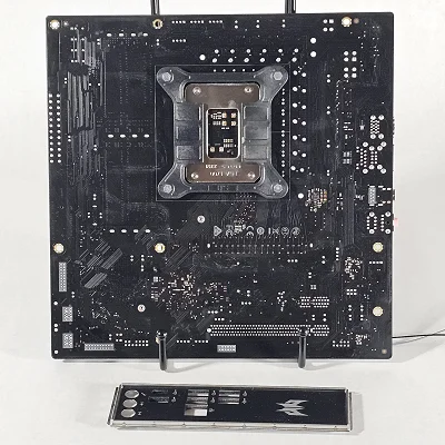Acer Predator IH67M-WH V1.0 LGA1700 DDR5 mATX Motherboard w/ WiFi & I/O Shield - photo 7