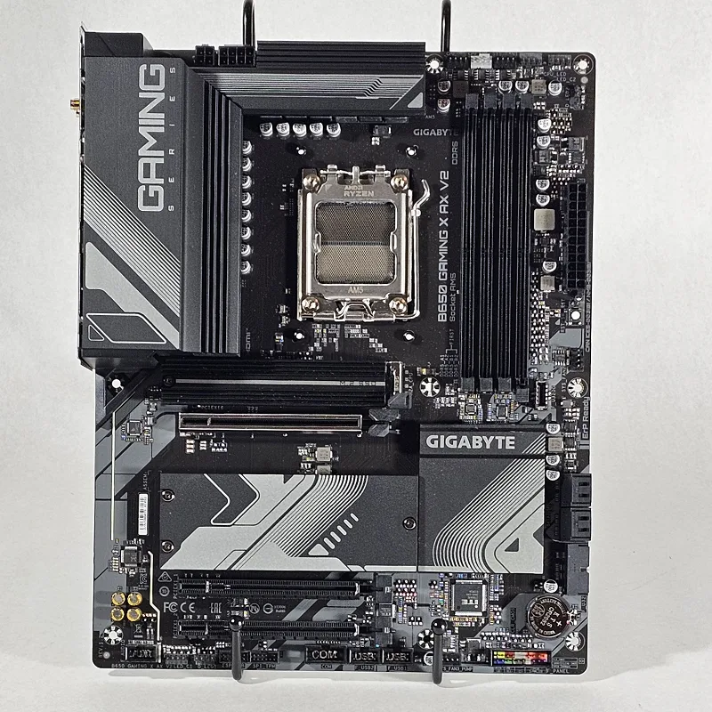 Gigabyte X670 AM5 ATX Gaming Motherboard DDR5