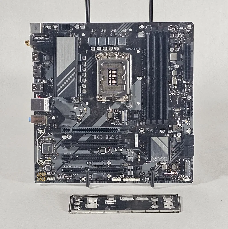 Gigabyte B760 LGA1700 ATX Motherboard DDR5 - Intel LGA1700
