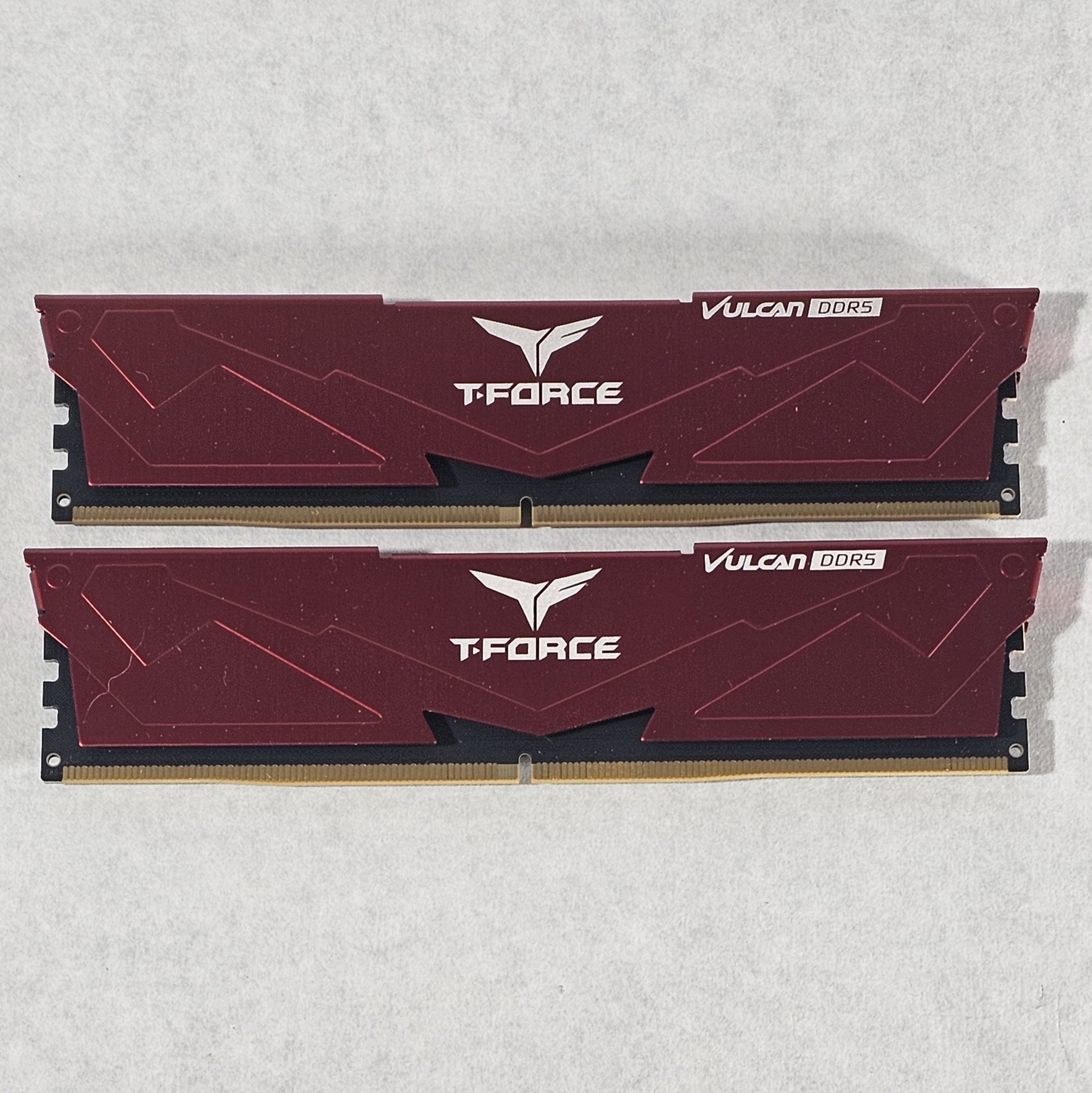 32GB DDR5 (2x16GB) 6000MT/s T-Force Vulcan
