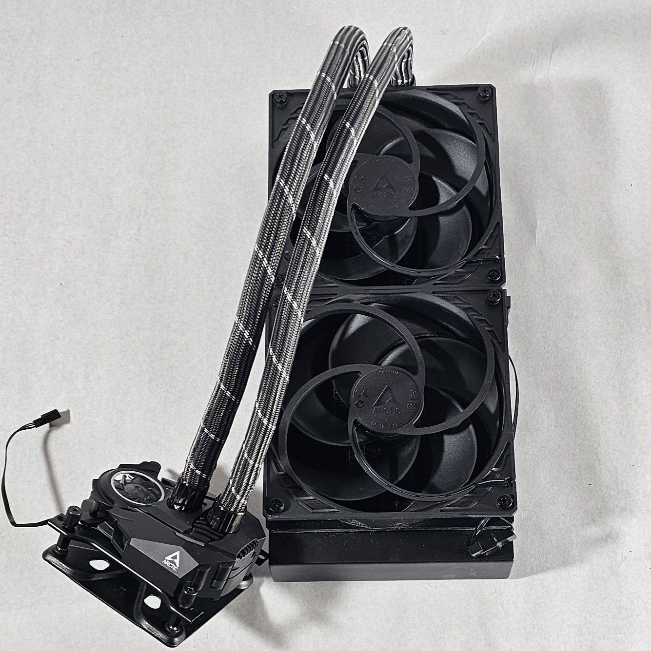 ARCTIC 240mm AIO CPU Liquid Cooler for Intel LGA1200