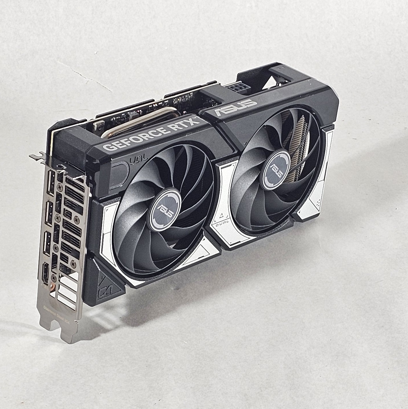 RTX 5060 Ti ASUS Dual 16GB
