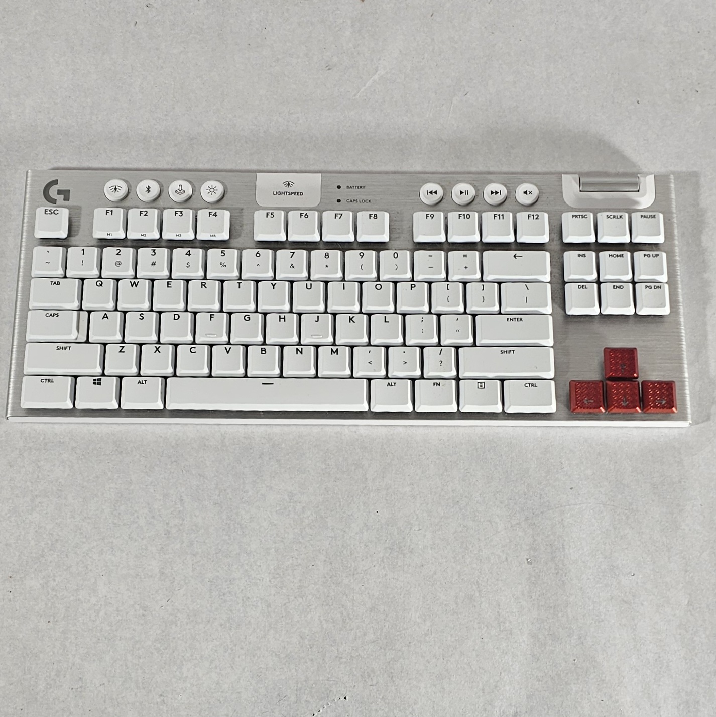 Logitech G915 TKL LIGHTSPEED Wireless RGB Mechanical Gaming Keyboard (Tactile) - White/Silver