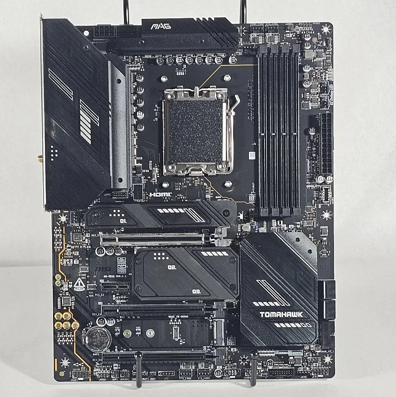 MSI B650 MAG TOMAHAWK WIFI AMD AM5 DDR5 ATX Motherboard