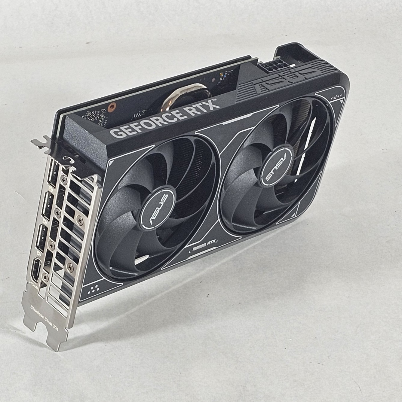 RTX 4060 ASUS 8GB