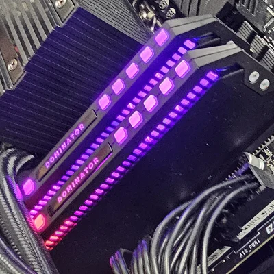 64GB DDR4 (2x32GB) CL16 3200MT/s Corsair Dominator Platinum