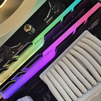 16GB DDR4 (2x8GB) CL18 3600MT/s G.Skill Trident Z RGB - photo 1