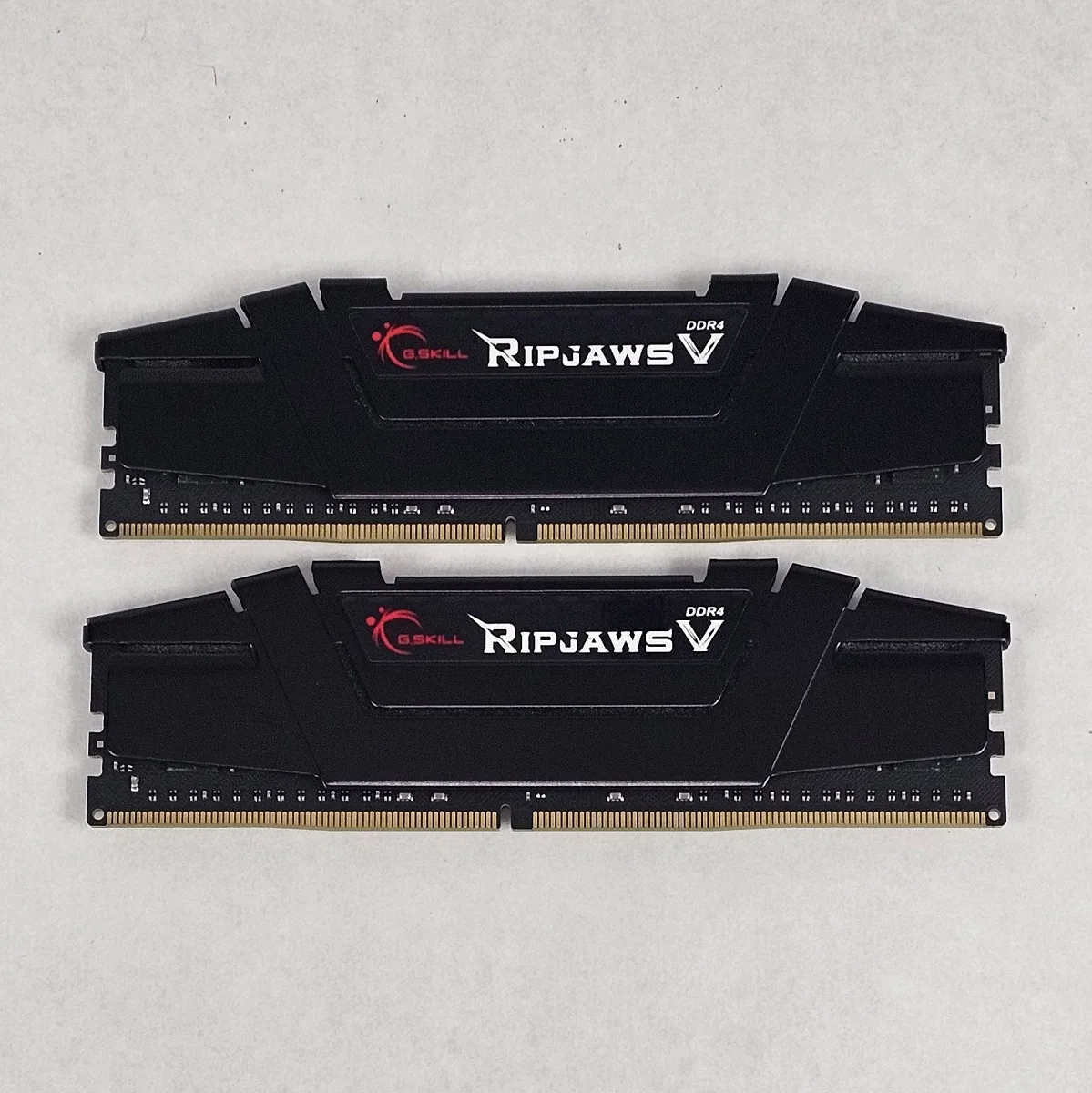 32GB DDR4 (2x16GB) CL16 3200MT/s G.Skill Ripjaws V