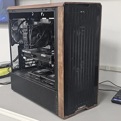Black Lian Li PC Case with Tempered Glass w/ 5 Fans - photo 9