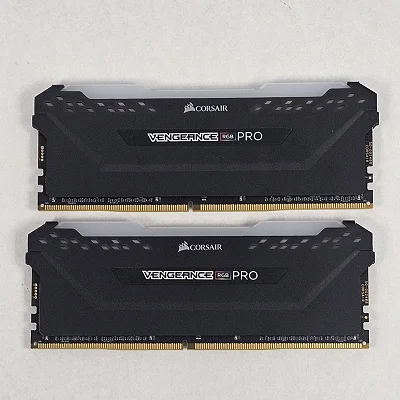 32GB DDR4 (2x16GB) CL18 3600MT/s Corsair Vengeance RGB PRO - photo 3