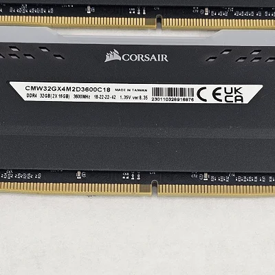 32GB DDR4 (2x16GB) CL18 3600MT/s Corsair Vengeance RGB PRO - photo 5