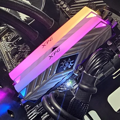 16GB DDR4 (2x8GB) 3200MT/s ADATA XPG - photo 1