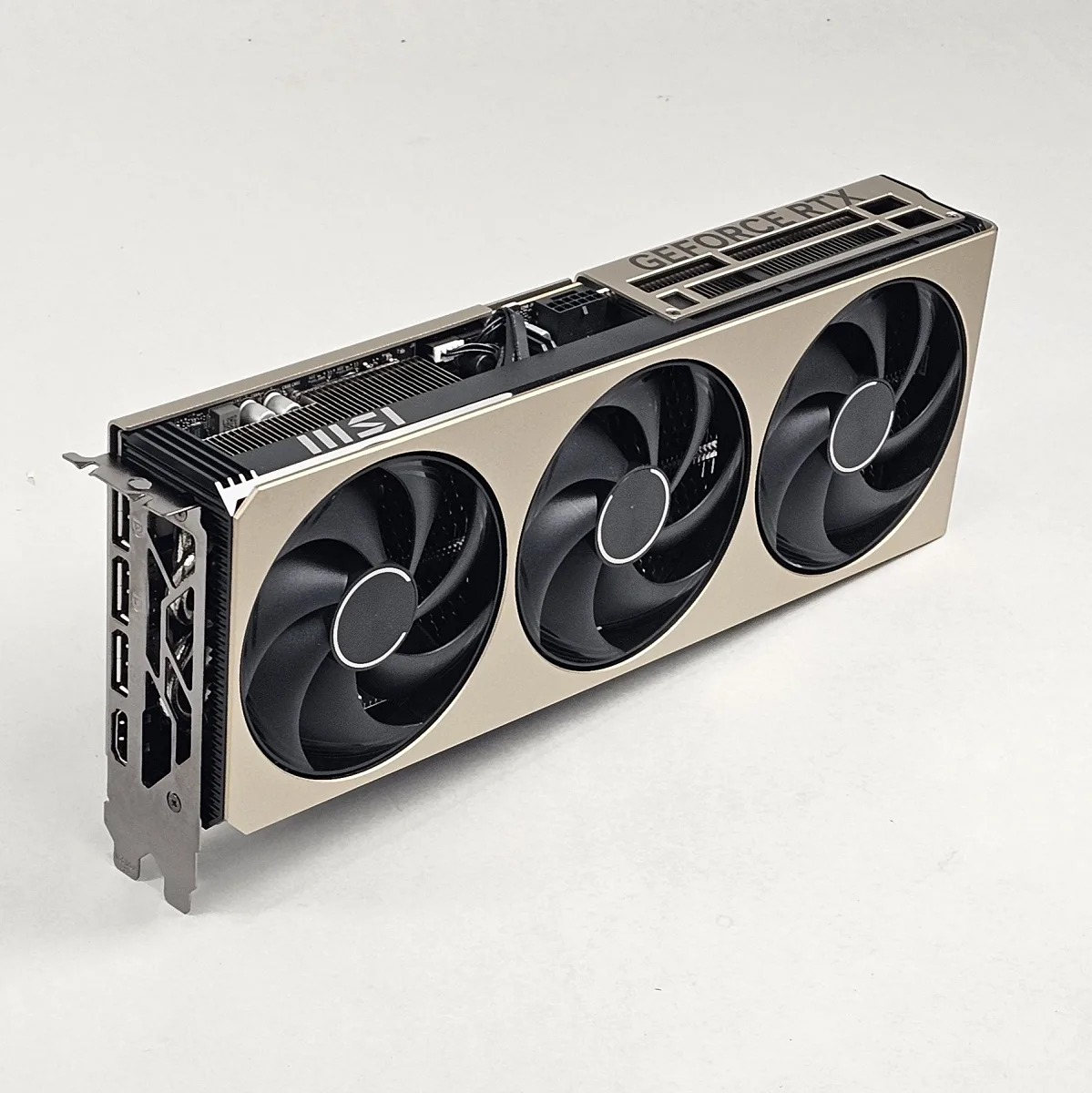 RTX 5070 Ti MSI INSPIRE 3X OC 16GB