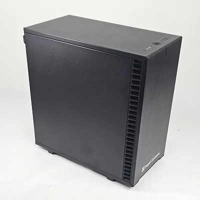 Black Fractal PC Case w/ 3 Fans - photo 1