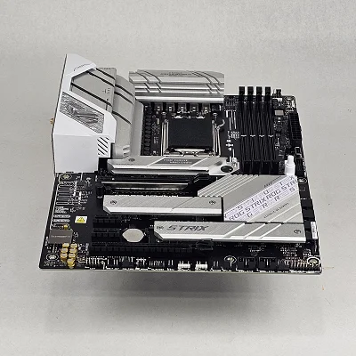 ASUS ROG STRIX B650-A GAMING WIFI AMD AM5 DDR5 ATX Motherboard - photo 3