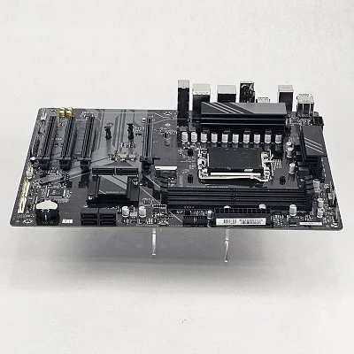 Gigabyte B650 UD AX AMD AM5 DDR5 ATX Motherboard - photo 4