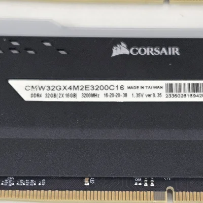 32GB DDR4 (2x16GB) CL16 3200MT/s Corsair Vengeance RGB PRO - photo 4
