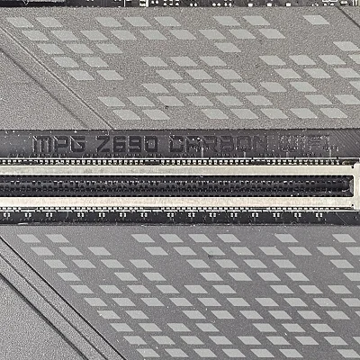 MSI MPG Z690 CARBON WIFI LGA1700 DDR5 ATX Motherboard - photo 8